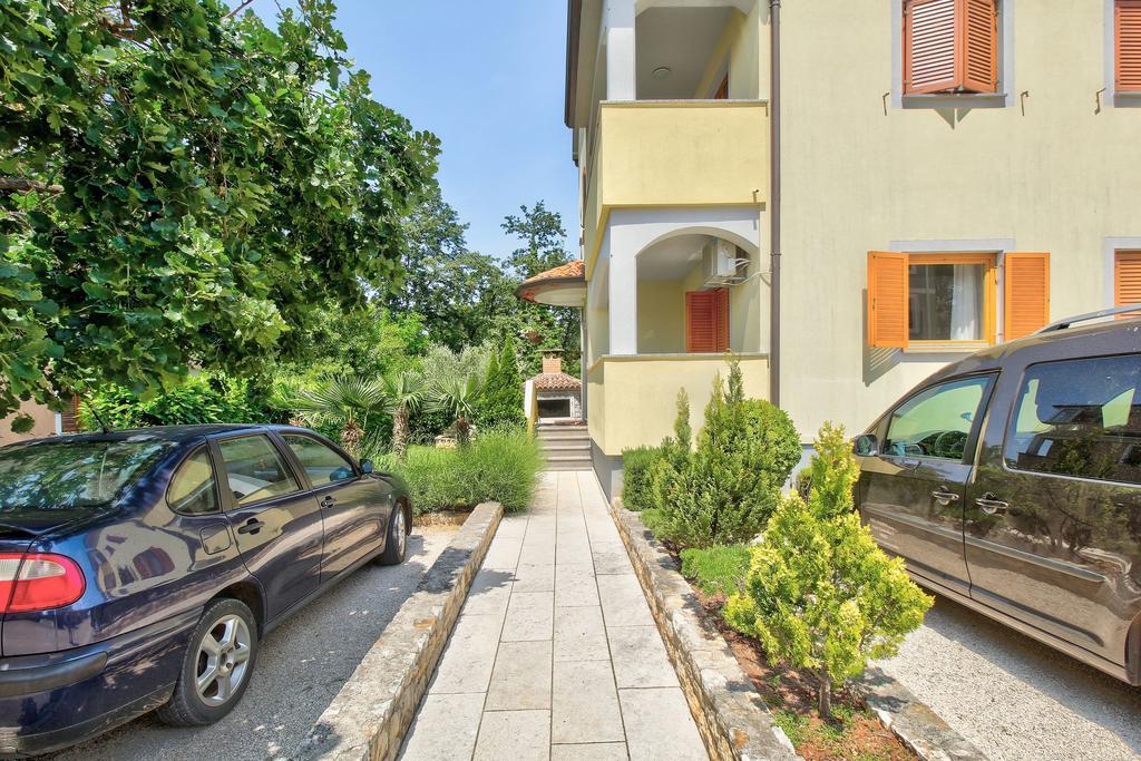 Apartments Vera أوماغ المظهر الخارجي الصورة