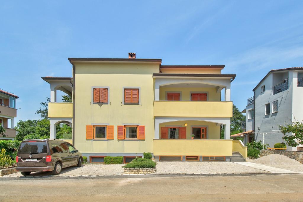 Apartments Vera أوماغ المظهر الخارجي الصورة