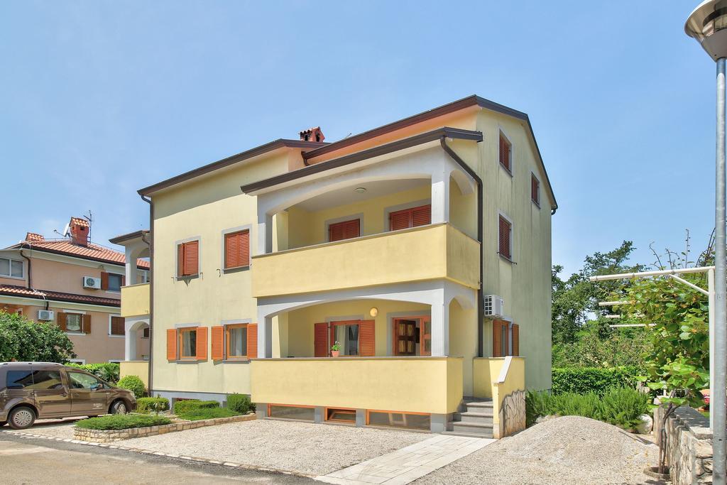 Apartments Vera أوماغ المظهر الخارجي الصورة