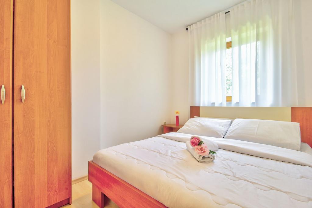 Apartments Vera أوماغ المظهر الخارجي الصورة