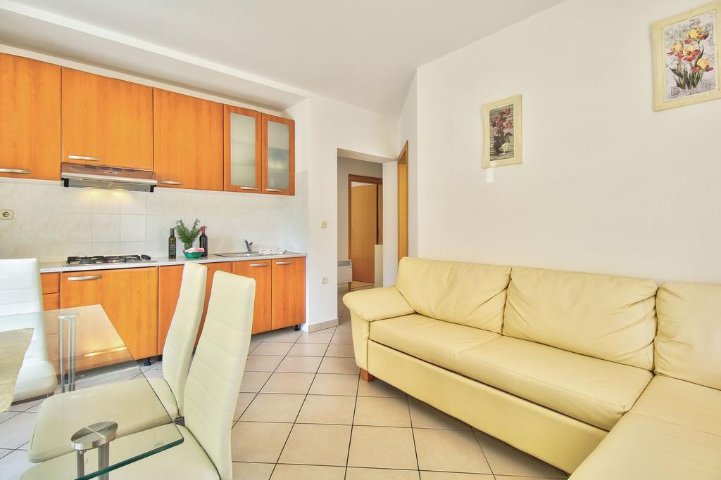 Apartments Vera أوماغ المظهر الخارجي الصورة
