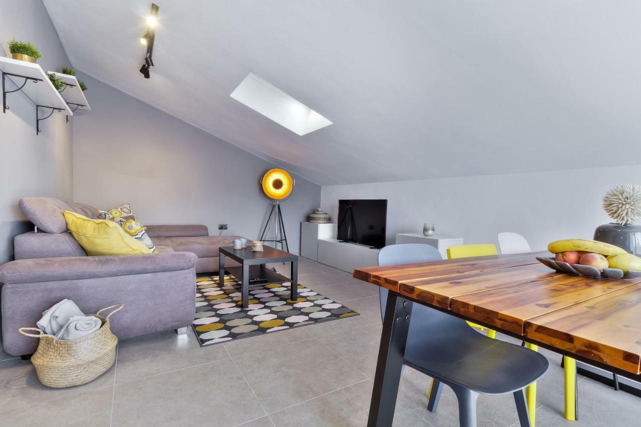 Apartments Vera أوماغ المظهر الخارجي الصورة